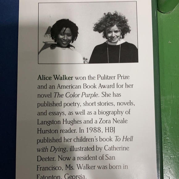 Hardback book “Alice Walker Finding the Greenstone”paintings by Catherine Deeter - Picture 4 of 9